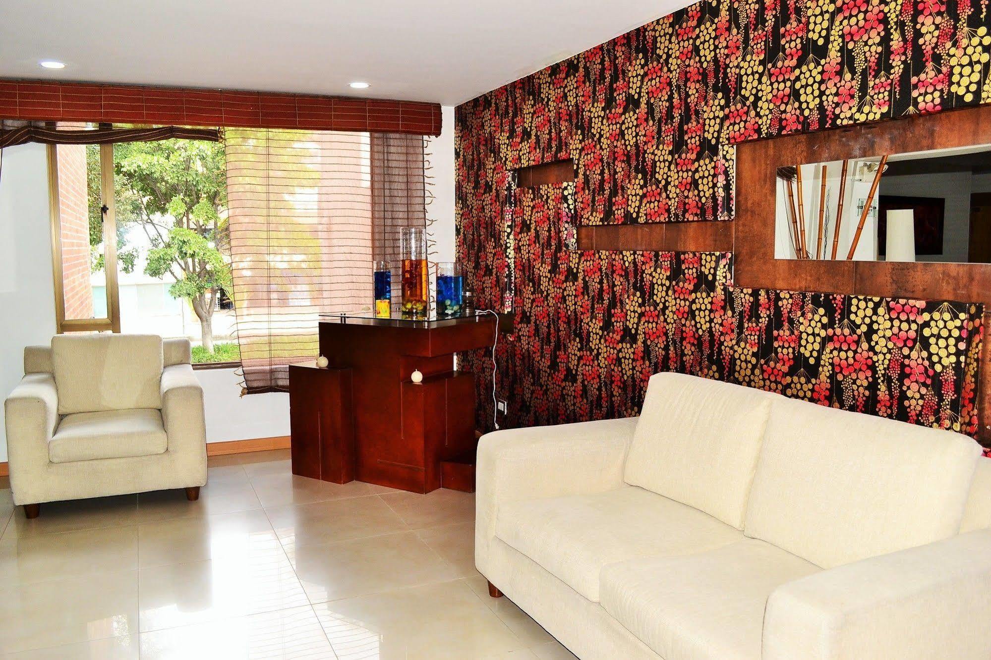 Hotel Eurolan 93 Bogotá Esterno foto